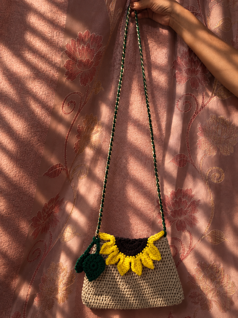 Sunflower crochet bag
