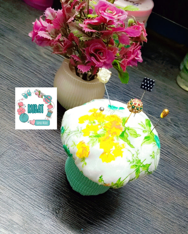 Pin cushion
