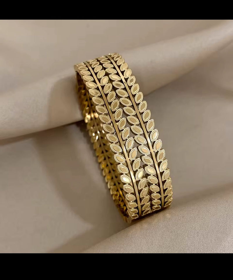 Leaf Bangle