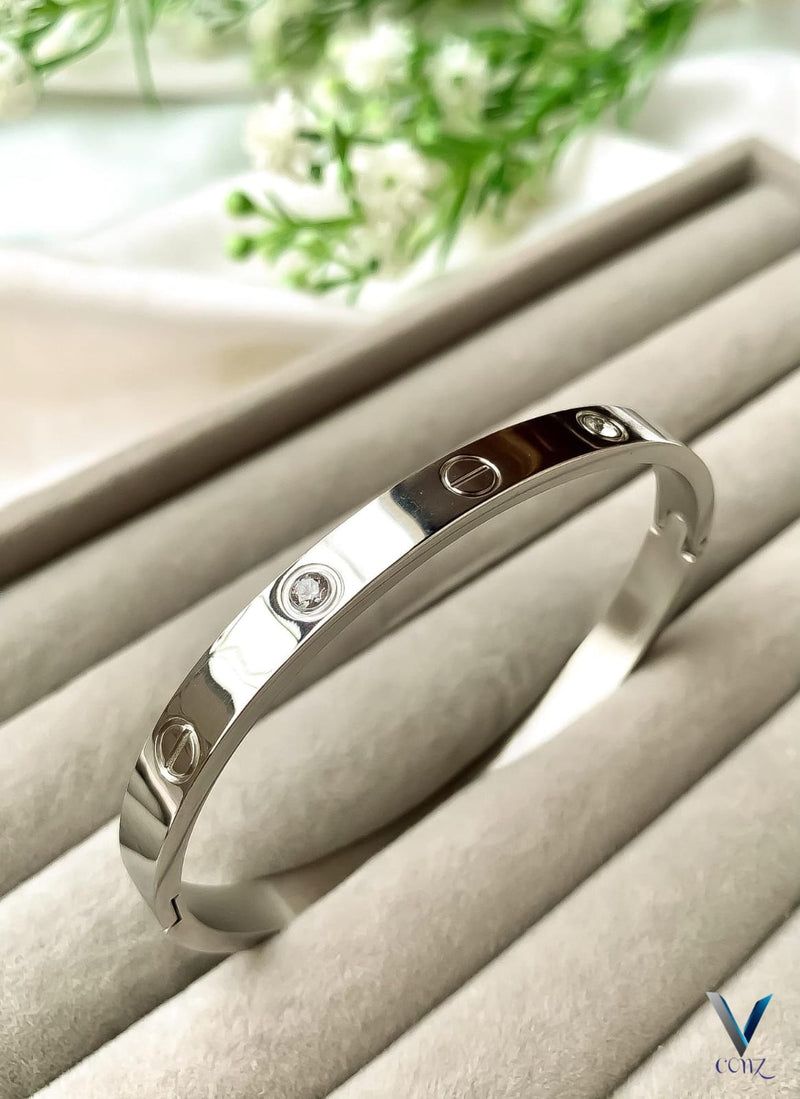 Steel Cartier Hand cuff