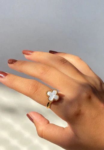 Clover Adjustable Ring