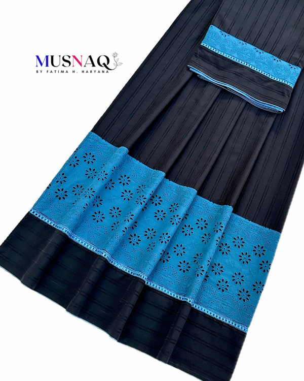 Deep Navy base with Hakooba panel