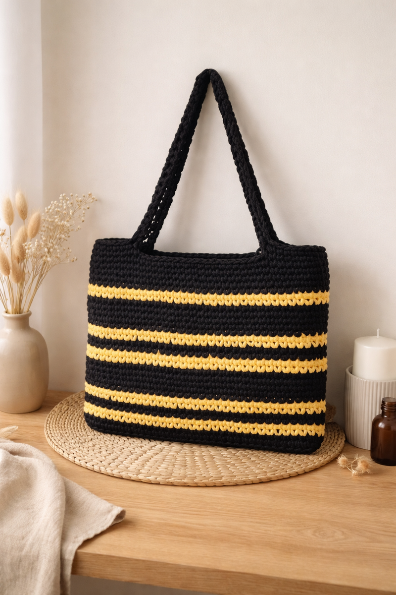 Honeybee theme Tote bag