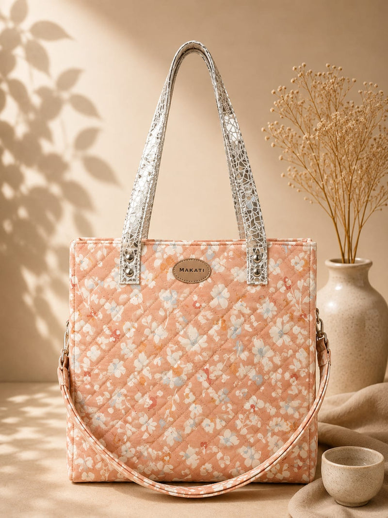 🌸Quilted Floral Tote Bag.