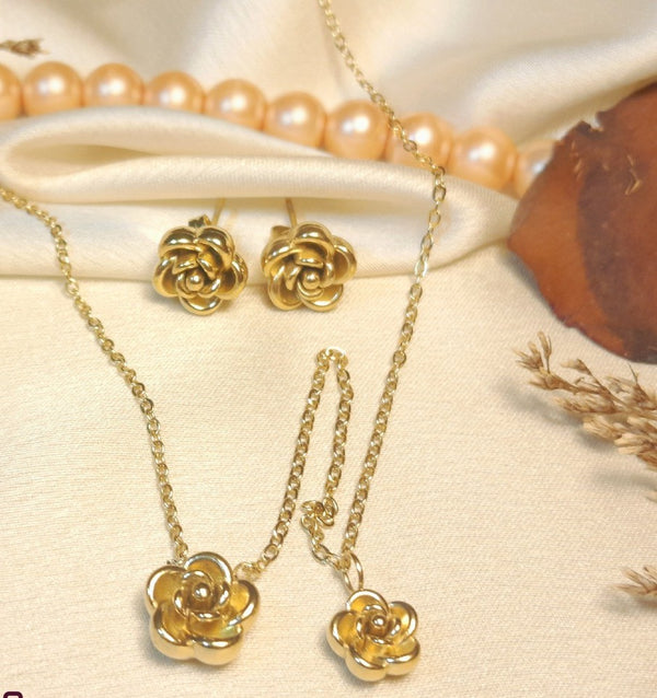 Golden Flower Pendant Set
