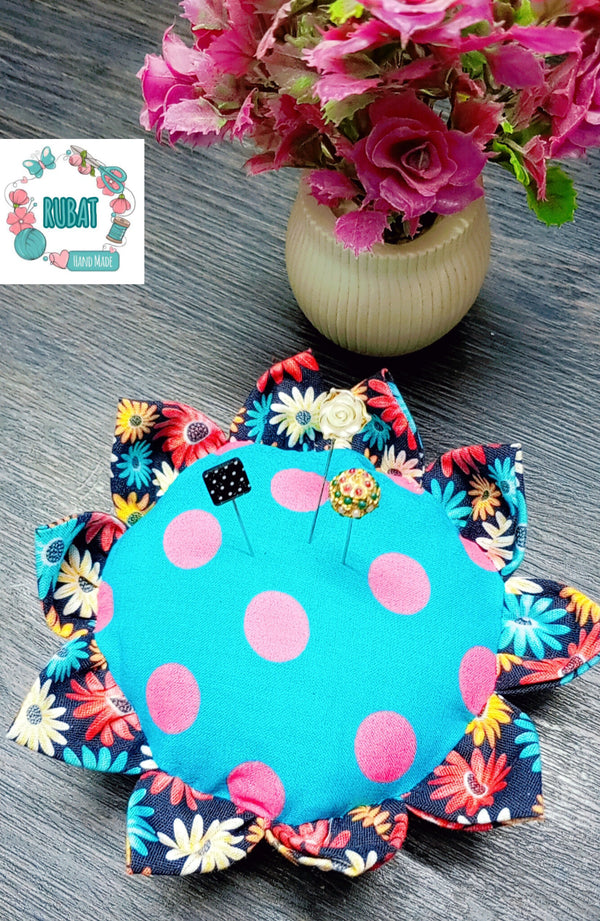 Pin cushion