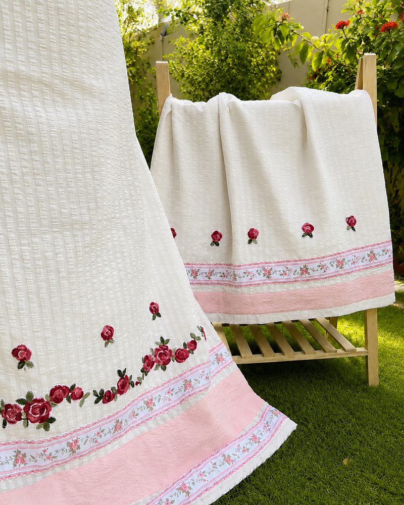 Victorian Rose Appliqué Rida