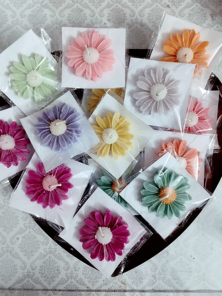 Daisy Flower Candle