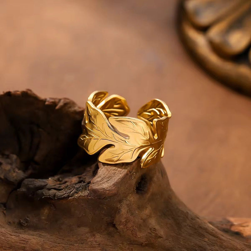 Chunky adjustable ring
