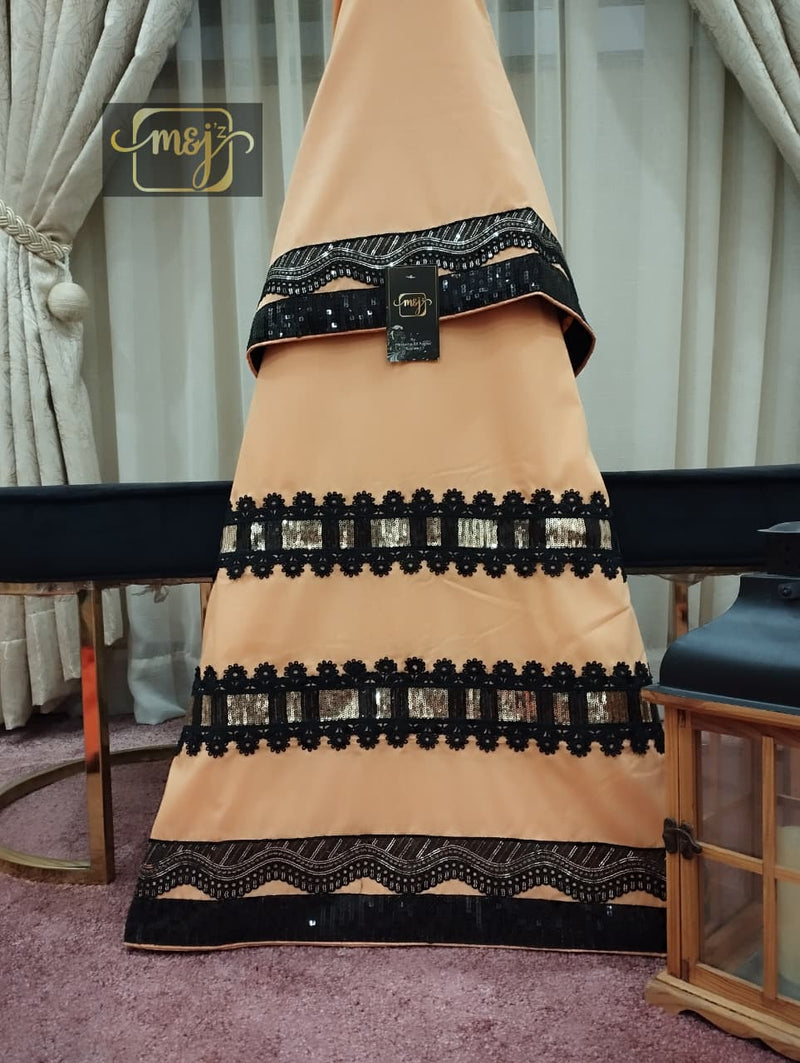 Peachy black