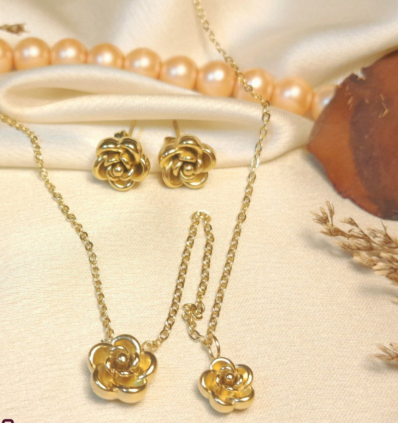 Golden Flower Pendant Set