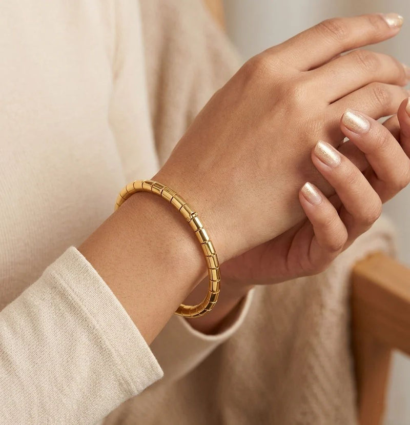 Bamboo Handcuff