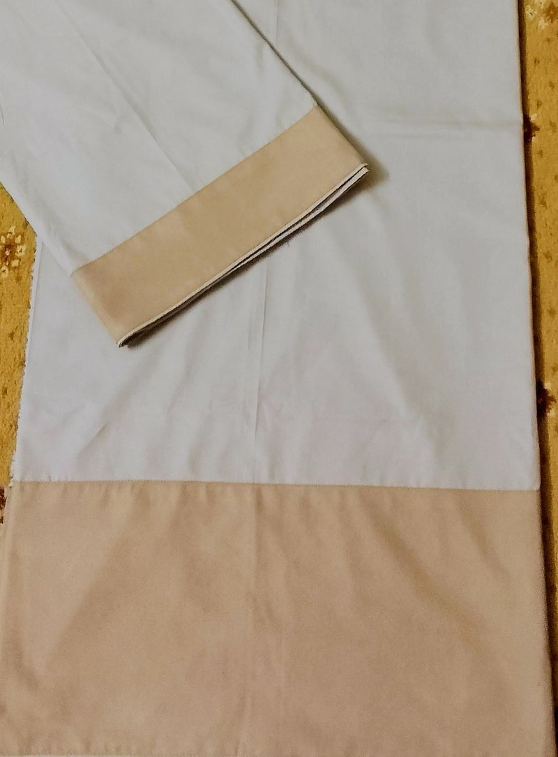 Light brown simple panel rida