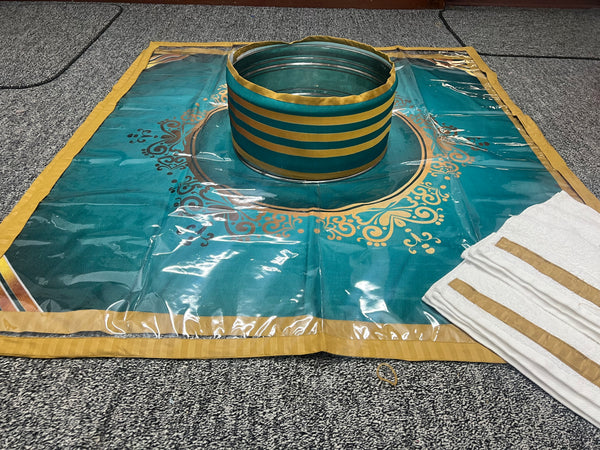 Dark Ferozi with gold