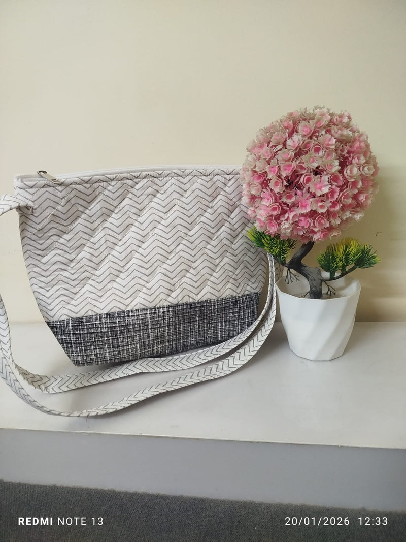 Single Pocket White & Grey Bag